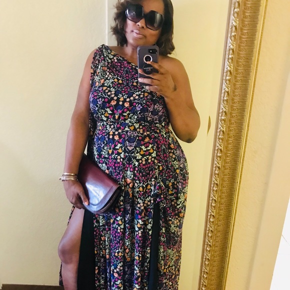 Meet your Posher, Lolita - Picture 2 of 2